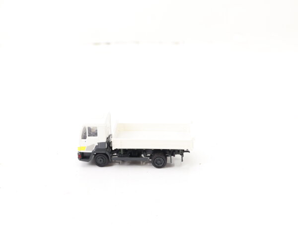 Herpa H0 Modellfahrzeug LKW MAN L2000 Pritsche Kipper weiß 1:87