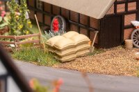 Faller H0 180010  30 Säcke, gestapelt