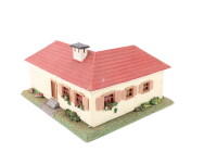 Spur H0 Gebäude Wohnhaus Winkelbungalow / Holz