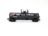 Athearn H0 aus Bausatz US-Güterwagen Kesselwagen "Union Texas Petroleum Texgas"