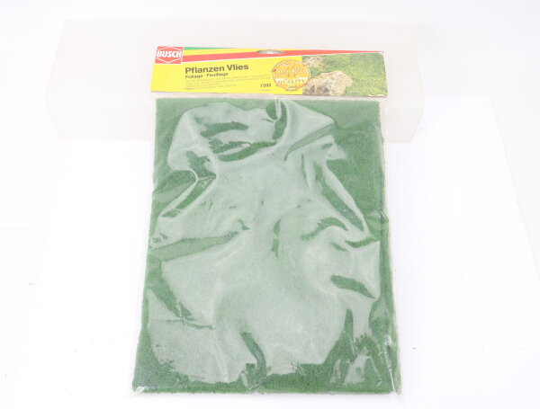 Busch 7392 Pflanzen-Vlies Bodenbepflanzungen flexibel & dehnbar 480 x 280 mm OVP