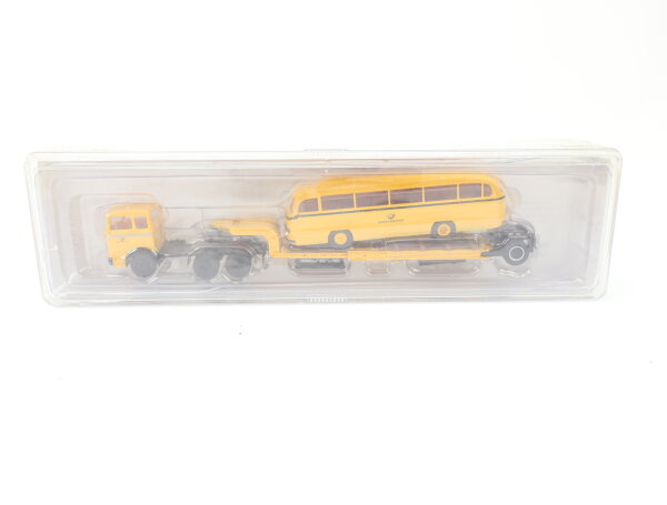Brekina H0 018050 Modellauto-Set LKW Sattelzug MB Tieflader mit Postbus 1:87