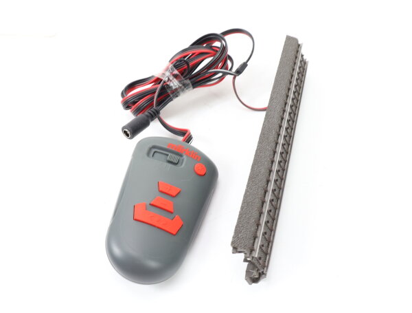 Märklin 236131 Digital-Steuergerät Fahrregler  + C Anschlussgleis