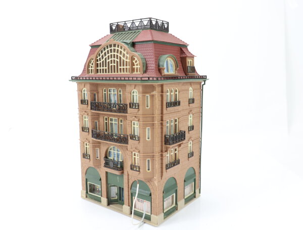 Vollmer H0 23576 Gebäude Stadthaus mit Cafe / LED Licht
