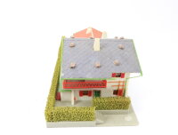 Faller H0 10801 Gebäude Bahnhof "Bergheim" mit Figuren