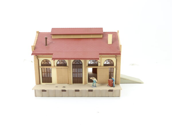 Vollmer H0 20303 Gebäude Lagerhalle Güterbahnhof Güterschuppen / gebaut