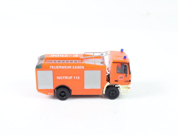 Herpa H0 045377 Mercedes-Benz Actros S TLF 24/48 "Feuerwehr Essen"