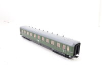 Liliput H0 833 01 Personenwagen Schürzenwagen 3. Klasse 19 497 DR / NEM