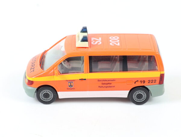 Herpa H0 043762 Modellauto MB Vito Bus Notarzt NEF "Feuerwehr Salzgitter"