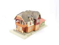 Faller H0 B-101 Gebäude Bausatz Bahnhof Burgdorf mit Güterlager / Licht