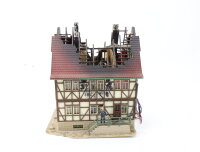 Vollmer 43728 H0 Brennendes Haus m. Flackerlicht u....