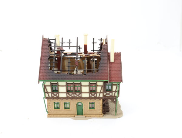 Vollmer 47738 Spur N Gebäude Brennendes Haus Brandhaus