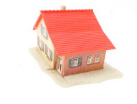 Spur H0 Gebäude Wohnhaus Einfamilienhaus / Pappe