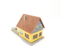 Faller combi-kit H0 1560 Gebäude Wohnhaus mit Anbau und Garten/ Pappe / Licht