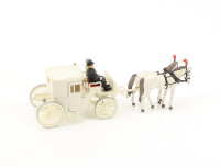 Preiser H0 30450 Figuren Hochzeitskutsche mit Kutscher und Brautpaar 1:87