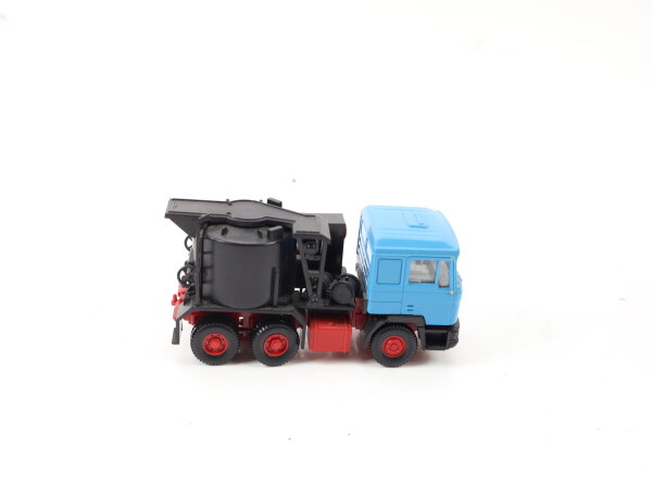 Wiking H0 689 01 24 Modellauto LKW MAN F 90 mit Gußasphaltkocher 1:87