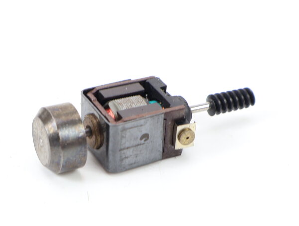E1641 Fleischmann N Ersatzteil 1x Lok Motor mit Schwungmasse u. 1 Schnecke