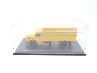 Schuco Modellauto Mercedes Benz L 6600 Koffer...