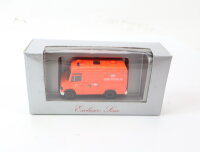 Herpa Exclusive H0 238793 Modellauto MB T2 RTW Geburtshilfe Feuerwehr Berlin