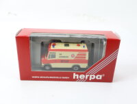 Herpa H0 043755 Modellfahrzeug PKW MB T2 Vario RTW...