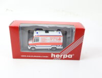 Herpa H0 043946 Modellfahrzeug PKW MB T2 RTW "Notruf...