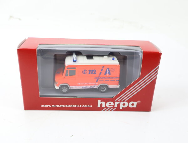 Herpa H0 044967 Modellfahrzeug PKW MB T2 Vario RTW "Ambulance Wiesbaden" 1:87
