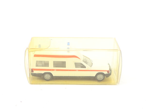 Wiking H0 0700120 Modellauto PKW Mercedes-Benz Binz 2001 Krankenwagen 1:87 OVP
