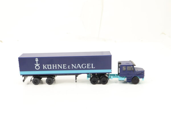 Praline H0 8.1806 Modellauto LKW Scania 142 Pritschensattelzug "Kühne & Nagel"