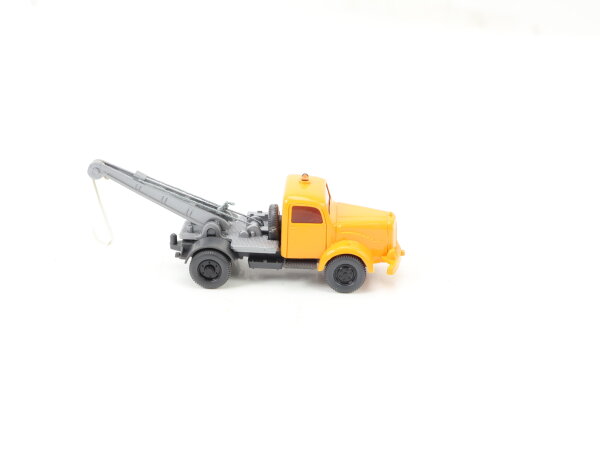 Wiking H0 631a/1a Modellauto LKW Abschleppwagen MB L 5000 orangegelb 1:87