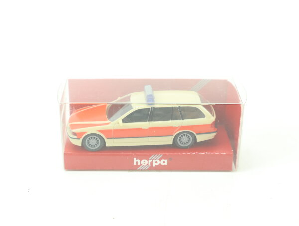 Herpa H0 043830 Modellauto PKW BMW 520i Tour Notarzt creme 1:87 OVP