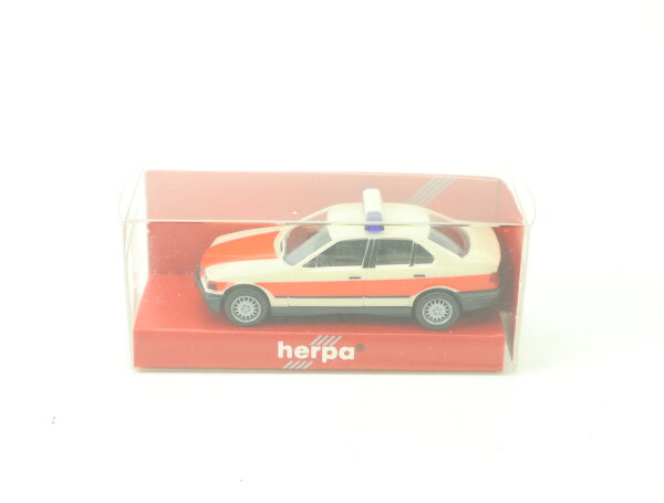Herpa H0 041584 Modellauto PKW BMW 325i Notarzt creme 1:87 OVP