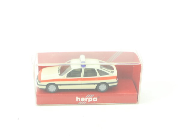 Herpa H0 041713 Modellfahrzeug PKW Opel Vectra Schrägheck Notarztwagen 1:87 OVP