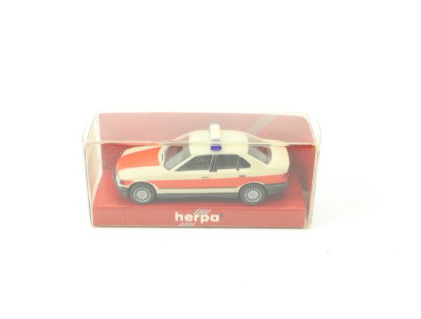 Herpa H0 041584 Modellauto PKW BMW 325i Notarzt creme 1:87 OVP