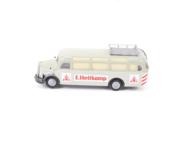 Praline H0  Modellauto Bus Reisebus MB 0-3500 "E.Heitkamp" 1:87