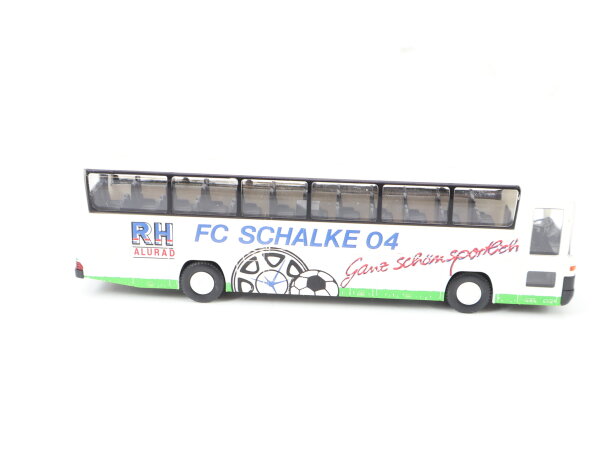 Rietze H0 Modellauto Bus  Reisebus MB O 303 15 R "FC Schalke 04"
