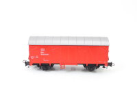 Roco H0 gedeckter Güterwagen "DB Netz Notfalltechnik" 120 3 127-4 rot / NEM