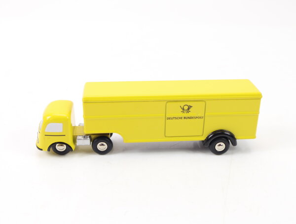 Schuco Piccolo 743 Modellauto LKW Mercedes LP911 Semi Truck Koffersattelzug 1:90