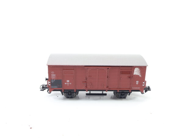 Piko H0 54045 gedeckter Güterwagen  05-97-10 DR / NEM / AC