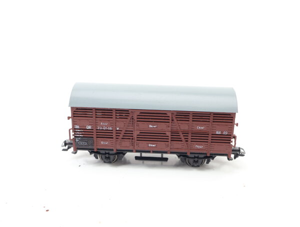 Piko H0 5/128-01 Güterwagen Verschlagwagen Viehstransporter 23-01-18 DR / NEM AC