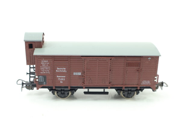 Piko H0 gedeckter Güterwagen mit Bremserhaus 75263 Hannover DR