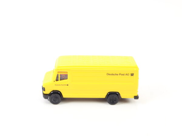 Busch H0 44348 Modellauto PKW MB 507D "Deutsche Post AG" 1:87