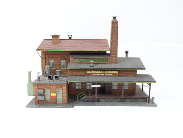 Pola H0 Gebäude Industriegebäude Fabrikhalle Glockengiesserei Sedlicek