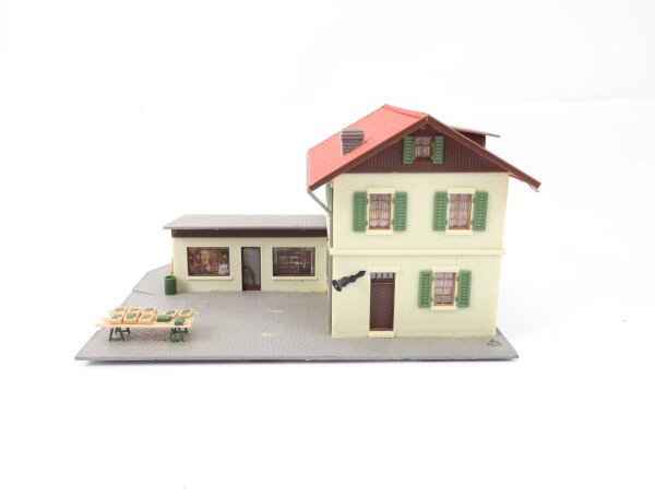 Faller H0 131273 Gebäude Wohnhaus mit Kolonialwarengeschäft / gebaut