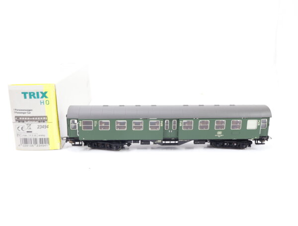 Trix Express H0 23494 Personenwagen 2.Klasse 11 883-5 DB/ NEM / Licht