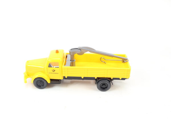 Wiking H0 Modellauto Mercedes L 3500 Pritsche mit Kran "Deutsche Bundespost"