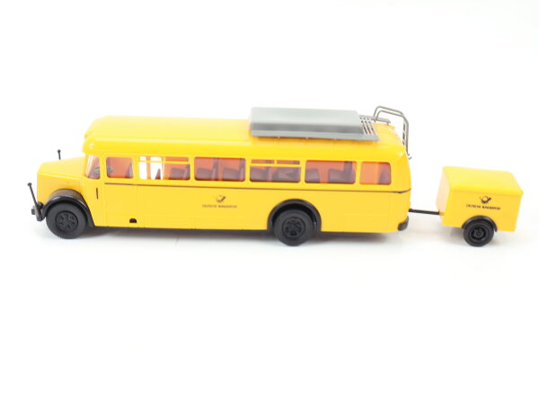 Brekina H0 Modellauto Bus MAN MKN 630 Postbus mit kleinem Anhänger 1:87