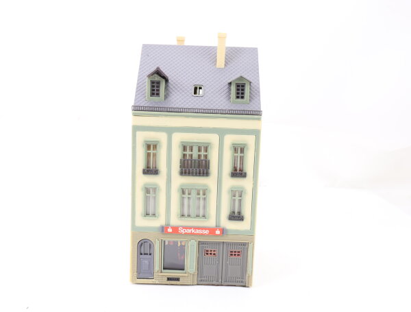 Faller H0 Gebäude Stadtgebäude Wohnhaus mit Sparkasse / Licht