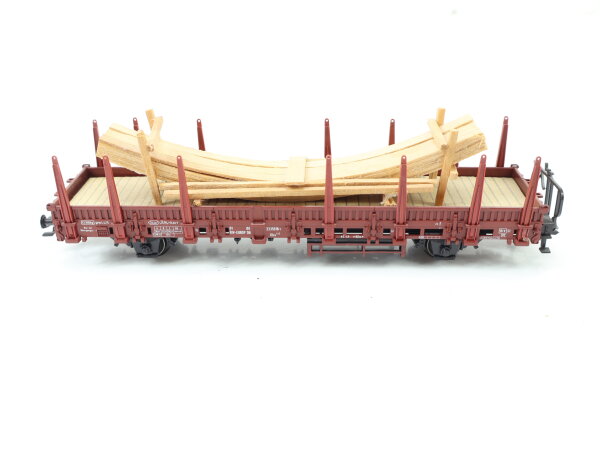 Märklin H0 4694 offener Güterwagen Rungenwagen mit Holzladung 3335018-1 DB / NEM