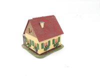 Vau-Pe H0 (8)134 Gebäude Wohnhaus Siedlerhaus mit Holzschuppen