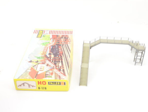 Faller H0 B-178/120178 Gebäude Brücke Fußgängerbrücke Fußgängerüberweg  / gebaut